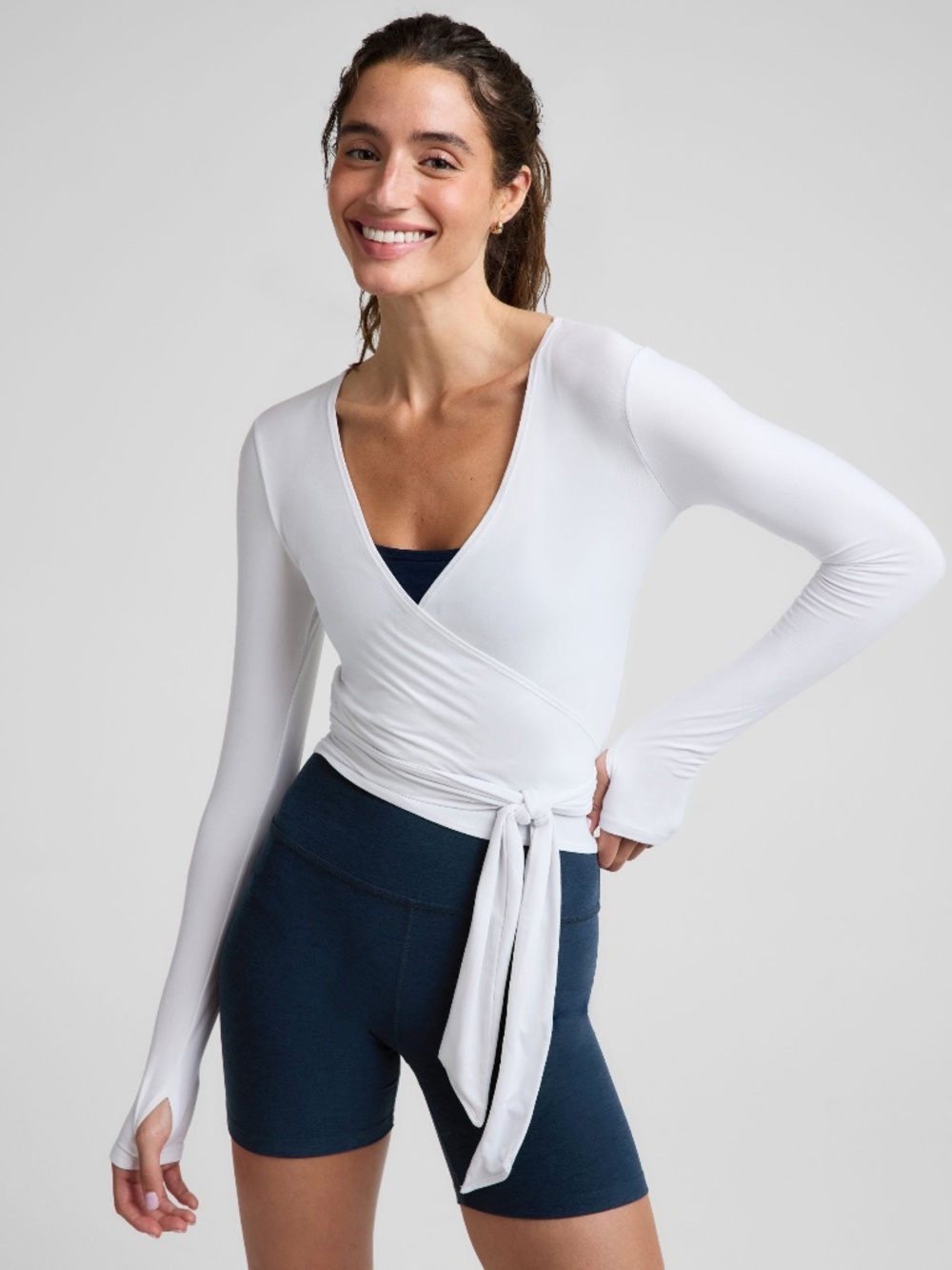 Beyond Yoga Featherweight Waist No Time Wrap Top in Cloud White (XS)